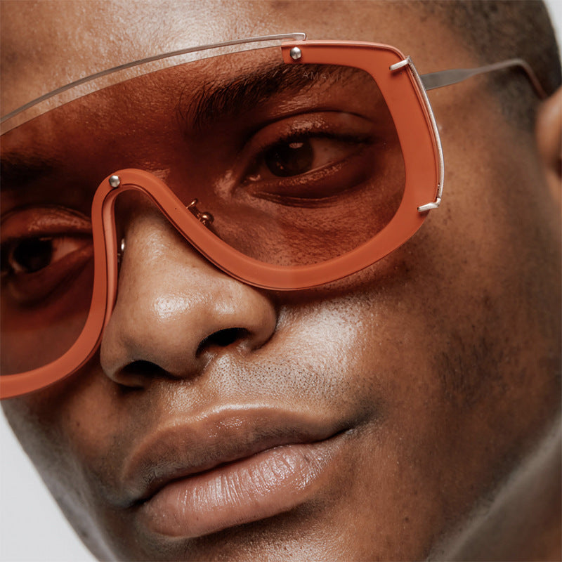 Trendy large frame one-piece sunglasses with a metallic high-end feel, Instagram sunglasses with personalized outdoor internet celebrity sunglasses